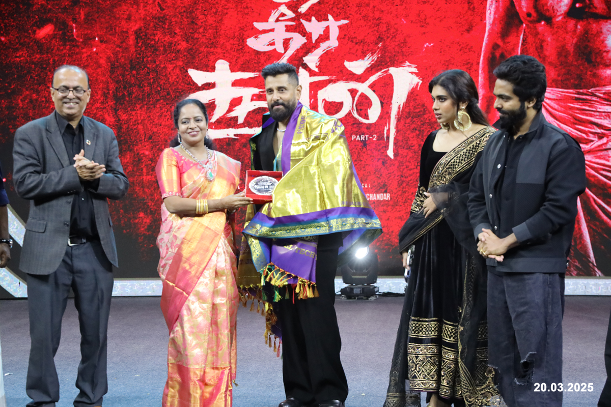 Vikram at Veltech university for veeradheerasoora audio launch